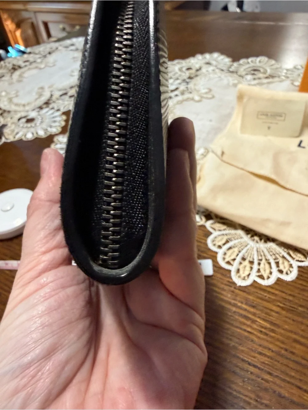 Louis Vuitton Black Epi Leather Compact Zip Wallet - Picture 8 of 9
